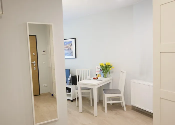 Lägenhet - Solna & *