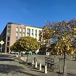 - Solna & * クラクフ