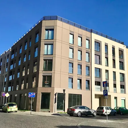 - Solna & Lejlighed Kraków