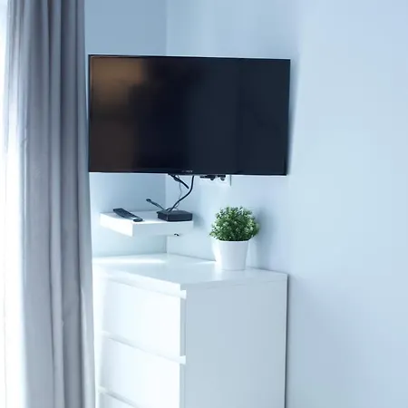 Apartman - Solna & *