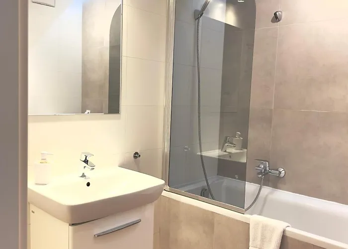 Apartment - Solna & Krakow