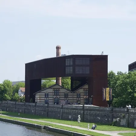 דירה - Solna & *