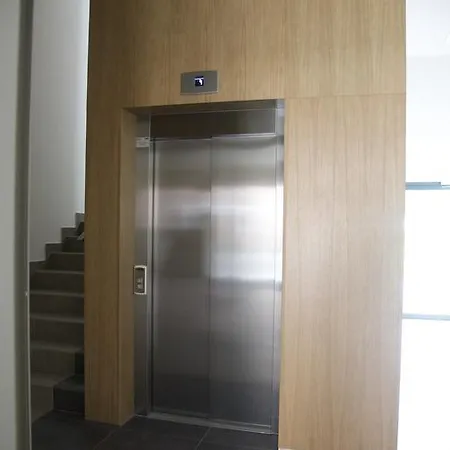 דירה - Solna & קרקוב