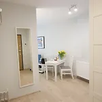 Apartman - Solna & *