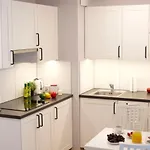 - Solna & Apartman *